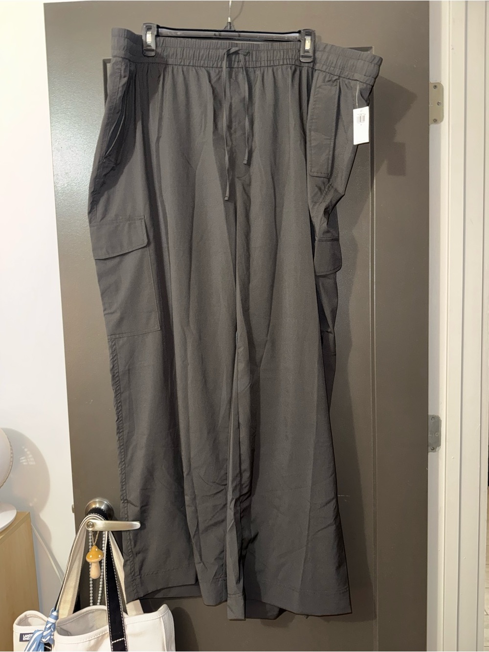 Old Navy Women's Charcoal Gray Cargo Joggers
